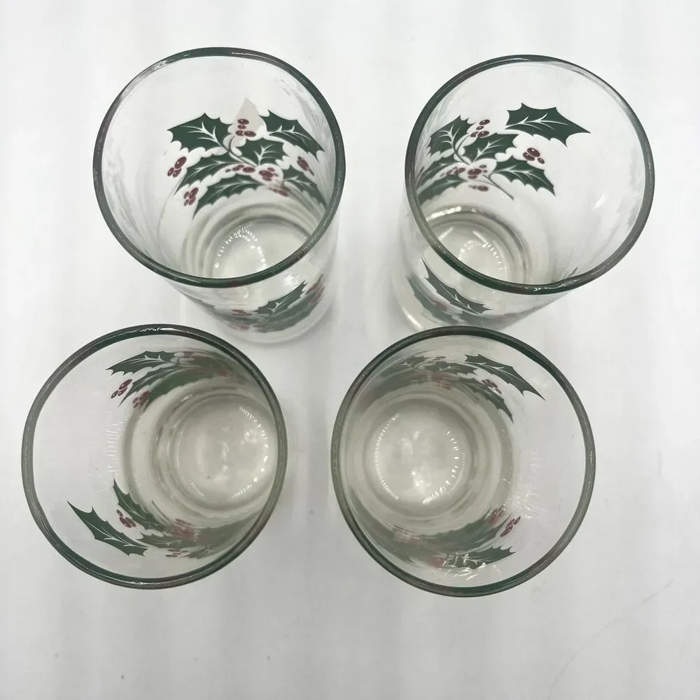 Vintage 4 Christmas Holly Berry Drinking Glasses Glass Tumblers